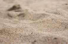 Afbeelding 1 van Harmonisch Wonen geeft weer zand weg - bestellen tot 3 mei 2021